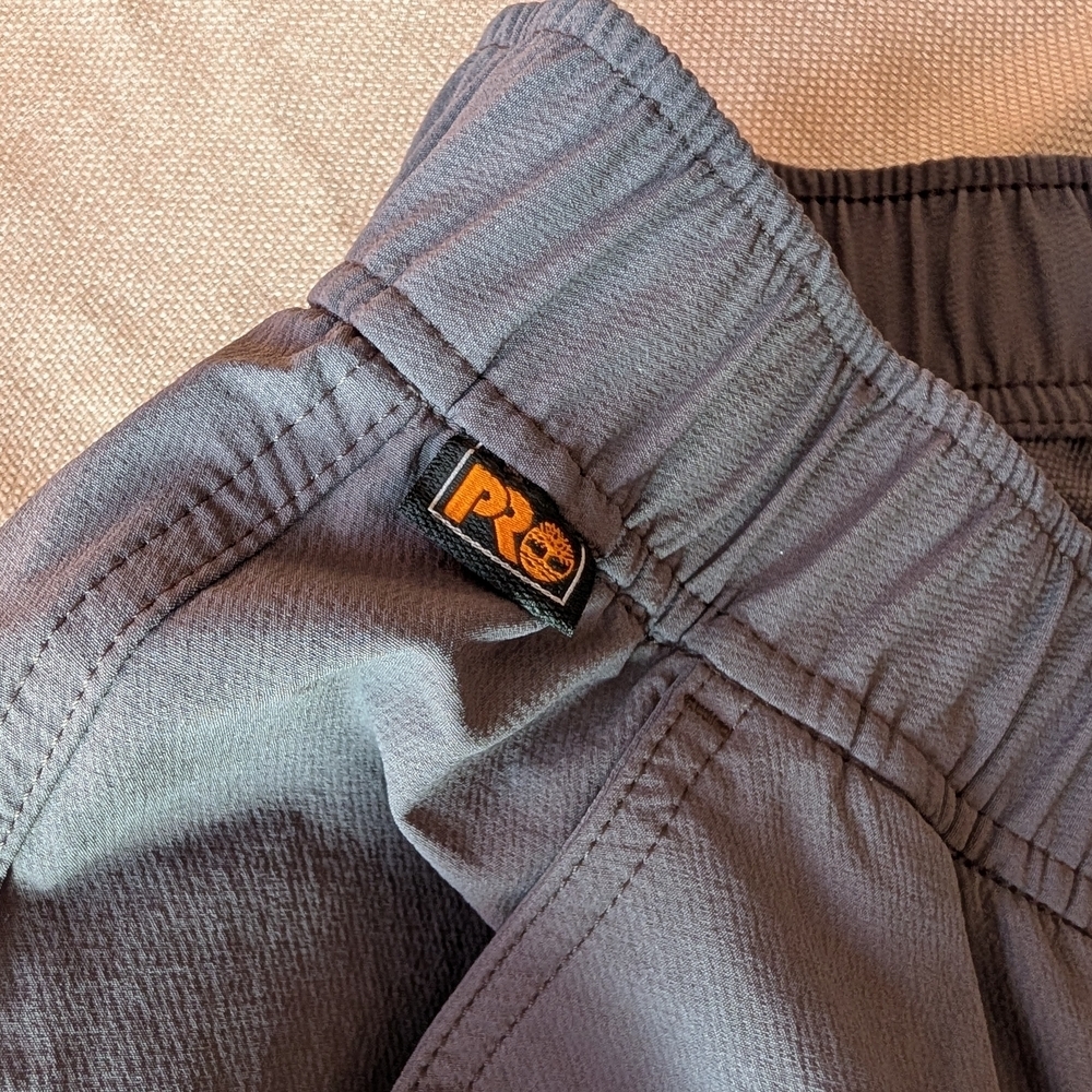 Timberland Men's Dark Gray Cargo Pants - Picture 4 of 5